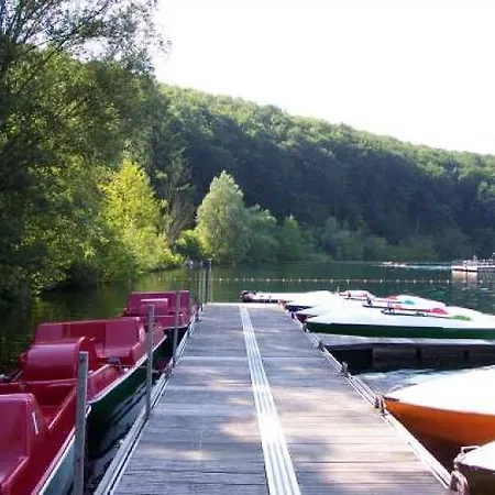 Apartment Eifel-ferienwohnungen-fuhrmann-haus-brunnenstrasse-wohnung-traumblick Oberscheidweiler